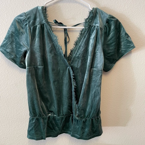 Abercrombie Velvet Top - Picture 1 of 3